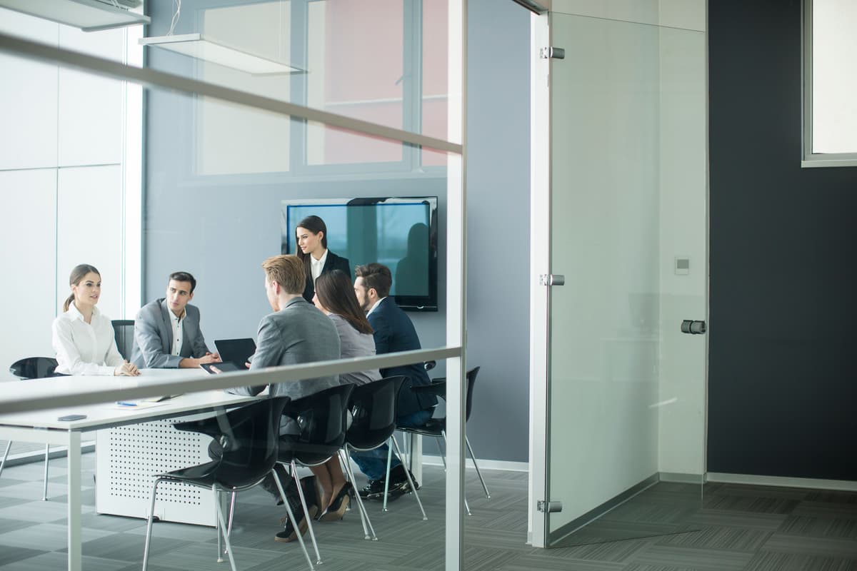 แนะนำ โต๊ะประชุม 6 ที่นั่ง เหมาะกับห้องประชุมขนาดเล็ก แนะนำ โต๊ะประชุม 6 ที่นั่ง เหมาะกับห้องประชุมขนาดเล็ก