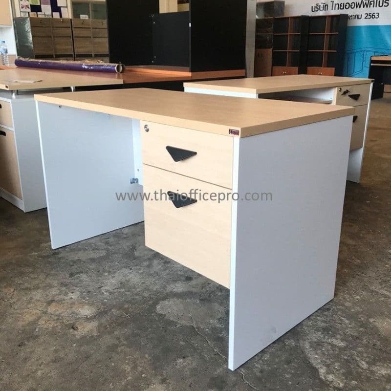 โต๊ะทำงาน , โต๊ะทำงานขาเหล็ก